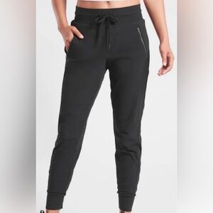 Athleta Trekkie North Jogger Size 6 Black Stretchy